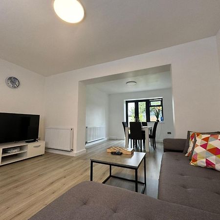 Superb Cozy House In Warrington Βίλα Εξωτερικό φωτογραφία