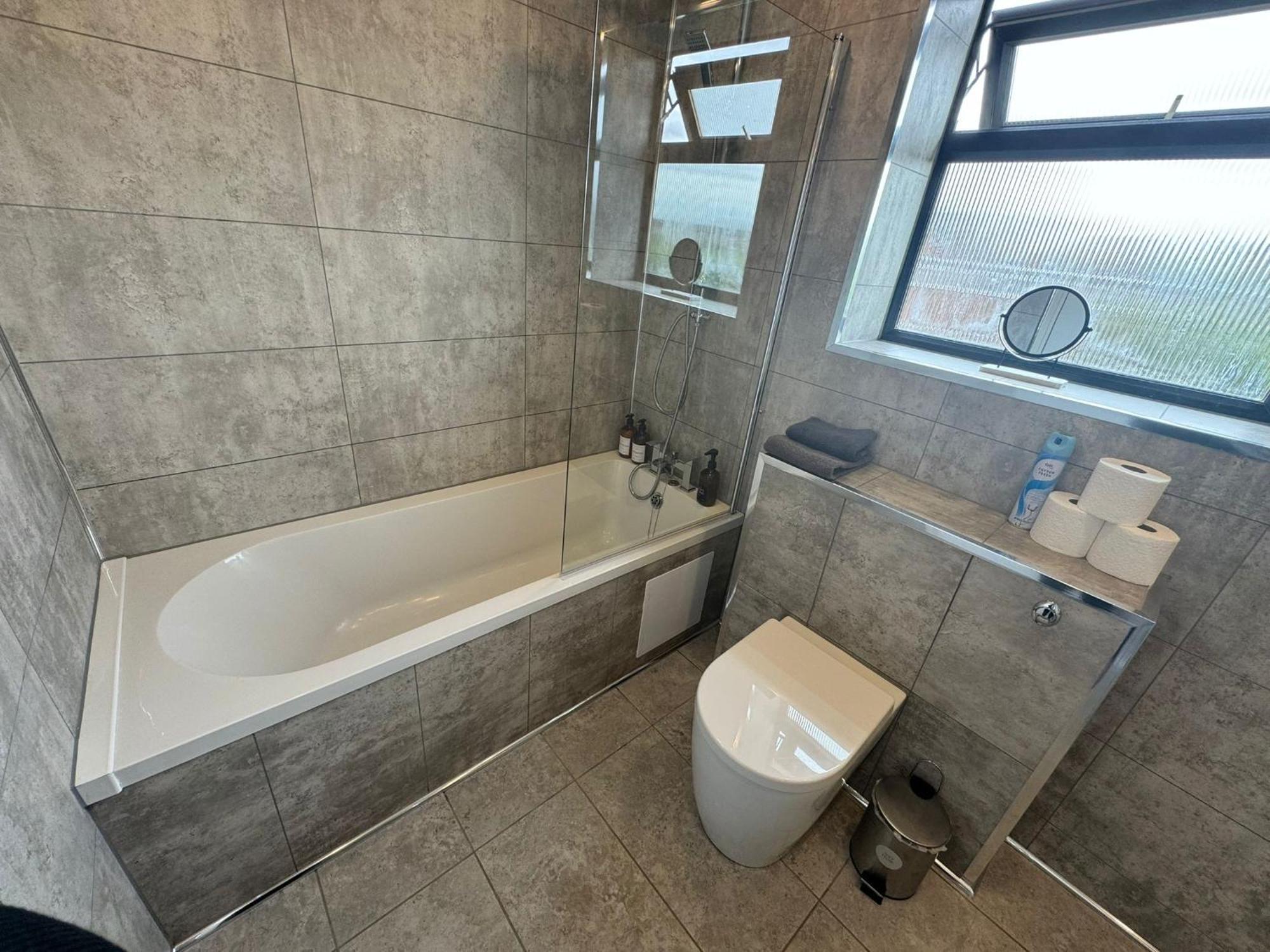 Superb Cozy House In Warrington Βίλα Εξωτερικό φωτογραφία